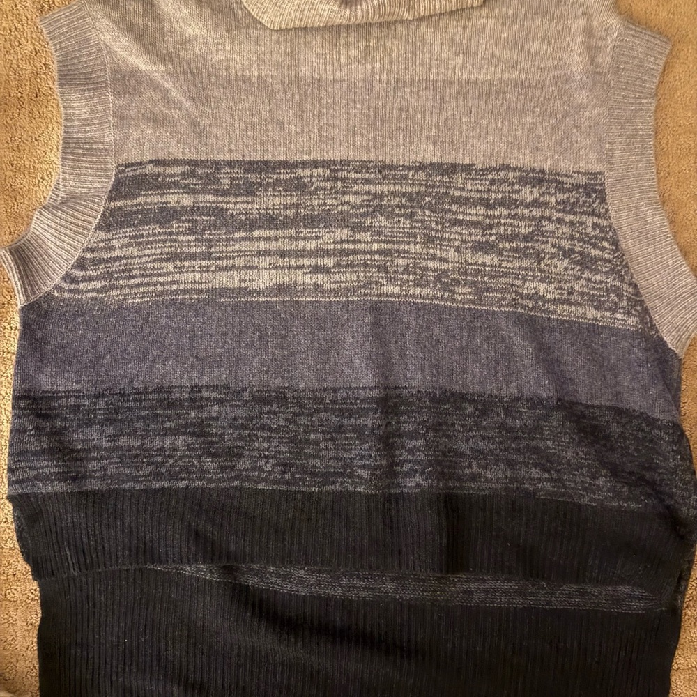 BCBGMaxAzria Men's Gray and Black Turtleneck Sweater